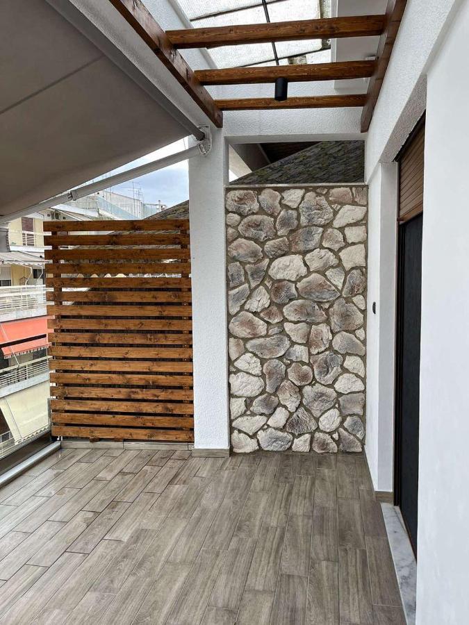 Luxury Townhouse Suite Larissa Esterno foto