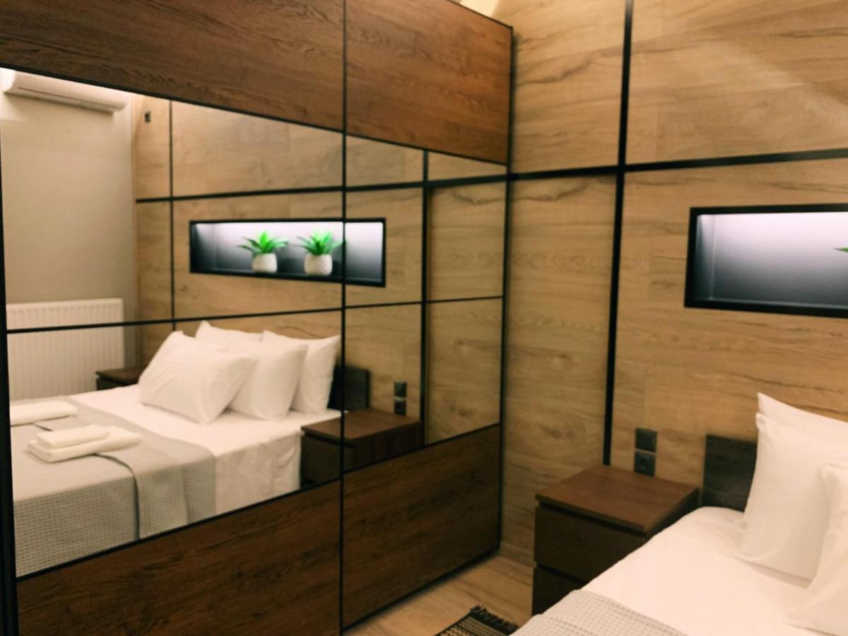Luxury Townhouse Suite Larissa Esterno foto