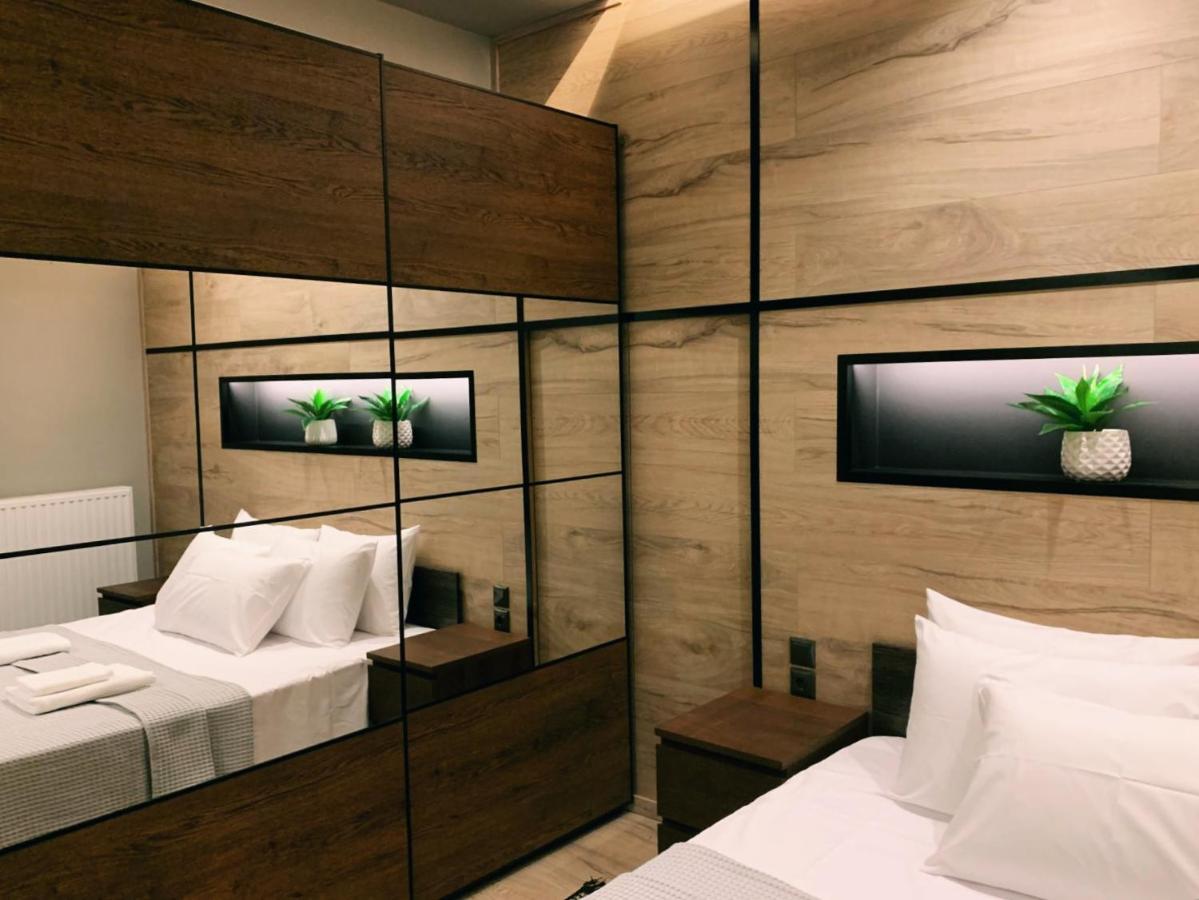Luxury Townhouse Suite Larissa Esterno foto