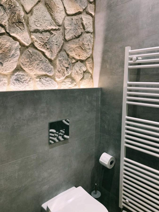 Luxury Townhouse Suite Larissa Esterno foto