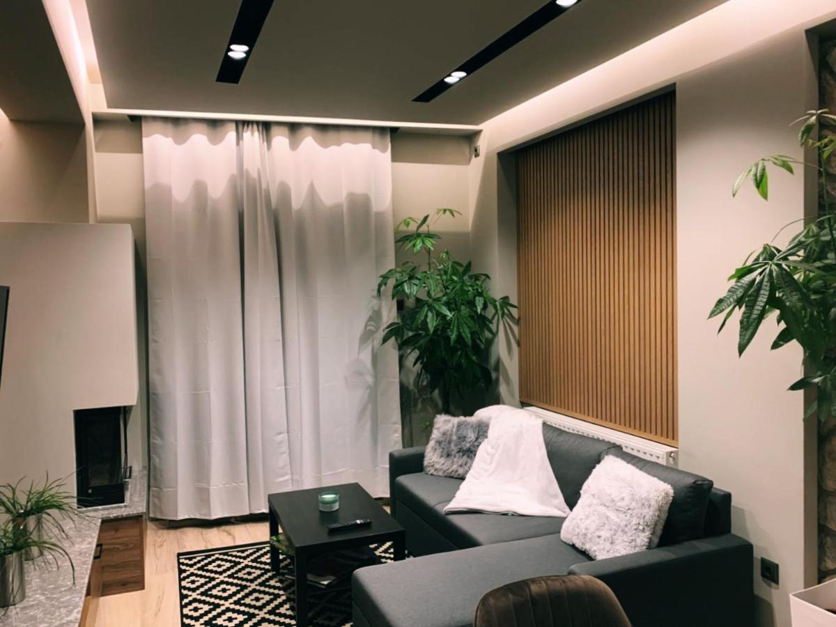 Luxury Townhouse Suite Larissa Esterno foto