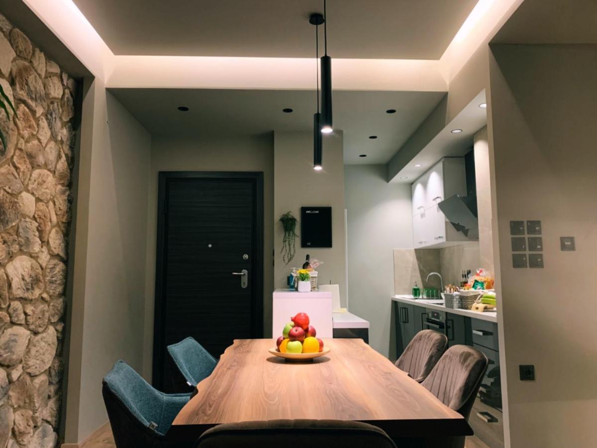 Luxury Townhouse Suite Larissa Esterno foto